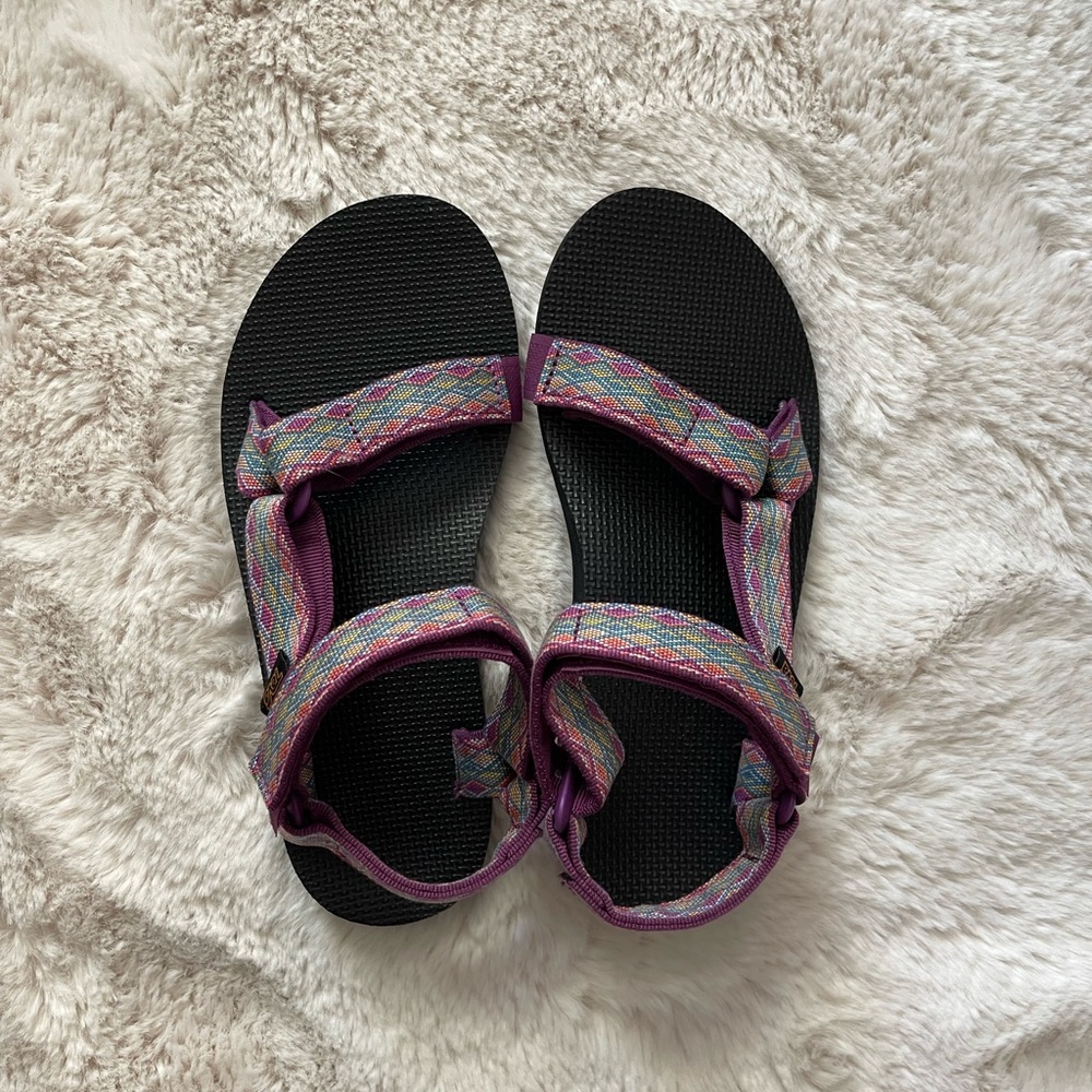 Teva Original Sandals NWOT 6